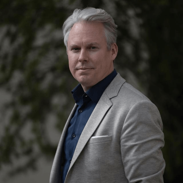 Portrait of Jan Schoch outdoors